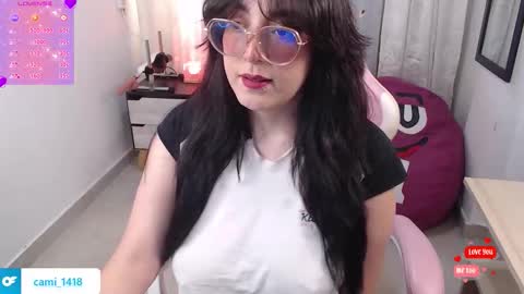 Snapshot of camisweet1418 chatting on 02.01.26 camila online show from 02.01.26