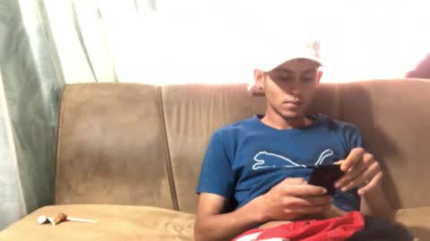 Snapshot of camivaron chatting on 02.09.25 camivaron online show from 02.09.25