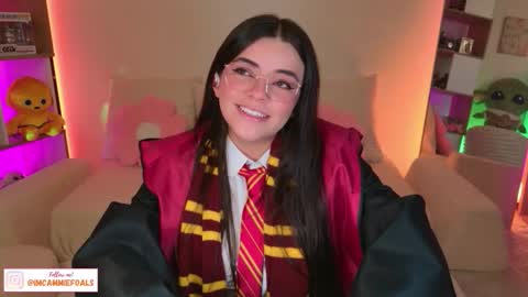   Lets reach 200 thumbs up  online show from 10.31.25