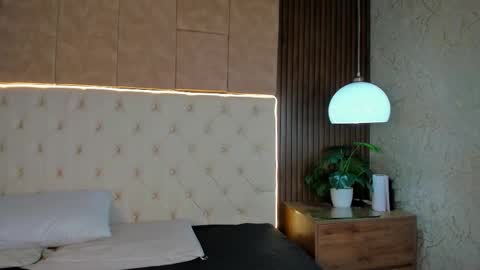 Camila online show from 12.01.25