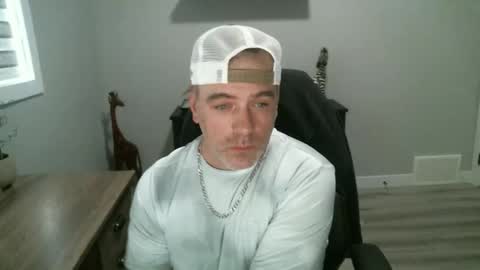Snapshot of canadianboi6969 chatting on 05.21.26 CanadianBacon6969 online show from 05.21.26