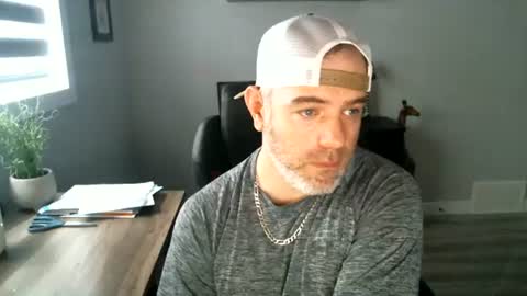 Snapshot of canadianboi6969 chatting on 06.19.26 CanadianBacon6969 online show from 06.19.26