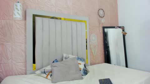 candise online show from 10.01.25