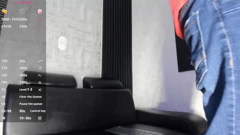 Snapshot of candresruiz chatting on 10.25.25 candresruiz online show from 10.25.25