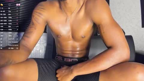 Snapshot of candresruiz chatting on 11.13.25 candresruiz online show from 11.13.25