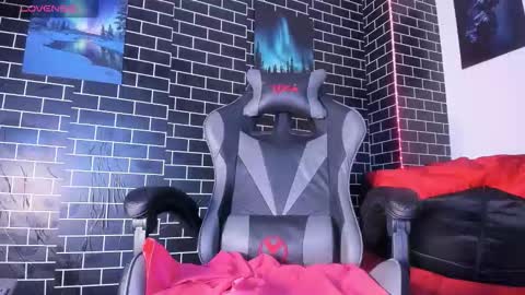 Snapshot of candresruiz chatting on 12.04.25 candresruiz online show from 12.04.25