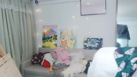 Snapshot of candy8998 chatting on 05.27.26 candy8998 online show from 05.27.26