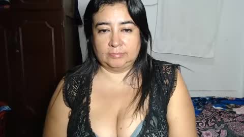 Snapshot of candy_candi chatting on 12.20.24 lucy online show from 12.20.24