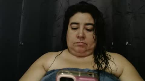 Snapshot of candy_candi chatting on 01.26.25 lucy online show from 01.26.25