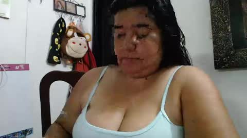 Snapshot of candy_candi chatting on 02.02.25 lucy online show from 02.02.25