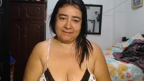 Snapshot of candy_candi chatting on 01.12.26 lucy online show from 01.12.26