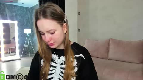 Candy online show from 10.26.25