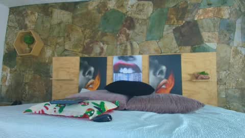 Jolie online show from 11.07.25