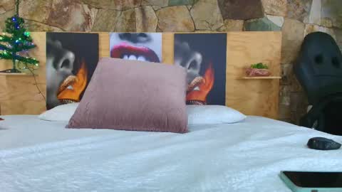 Jolie online show from 11.11.25