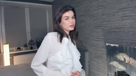 Flora online show from 02.02.25