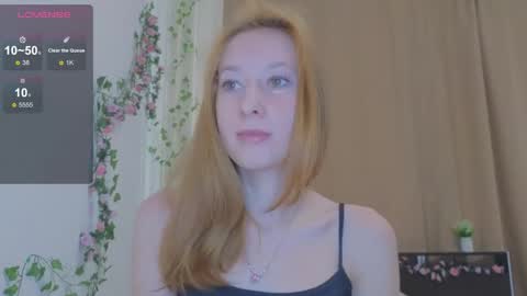 candy_flosse online show from 09.15.25