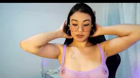 Snapshot of candy_hes chatting on 01.16.26 Nickol online show from 01.16.26