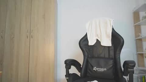 Snapshot of candy_hes chatting on 03.02.26 Nickol online show from 03.02.26