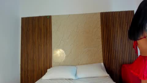 Snapshot of candy_hot_dirty_ chatting on 02.19.26 candy_hot_dirty_ online show from 02.19.26