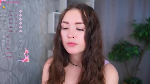 Snapshot of candy_leya chatting on 10.19.25 Leya online show from 10.19.25