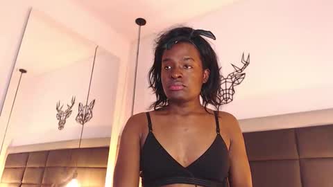 CANDY LOVE  DANNA online show from 10.26.25