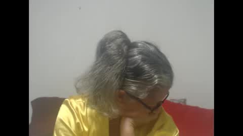 Snapshot of candy_mature_ chatting on 01.06.25 candy online show from 01.06.25