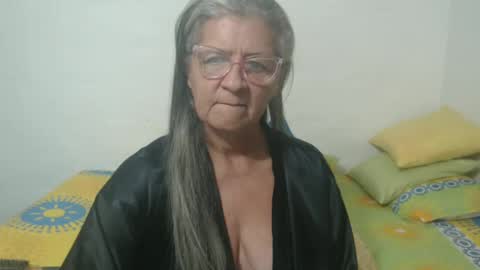 Snapshot of candy_mature_ chatting on 01.17.25 candy online show from 01.17.25