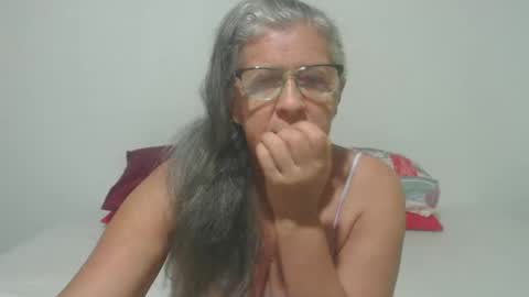 Snapshot of candy_mature_ chatting on 02.09.25 candy online show from 02.09.25