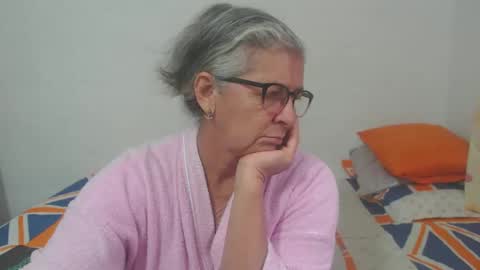 Snapshot of candy_mature_ chatting on 02.22.25 candy online show from 02.22.25