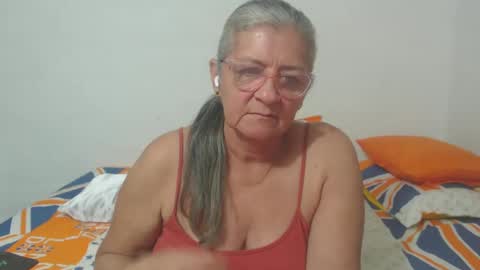 Snapshot of candy_mature_ chatting on 02.23.25 candy online show from 02.23.25