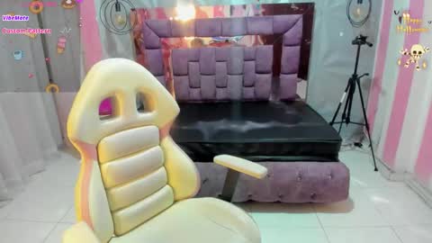 Ania online show from 11.14.25