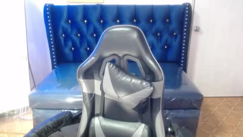 Snapshot of candy_rose_v chatting on 02.23.26 Hi Stream 800am to 200pm online show from 02.23.26