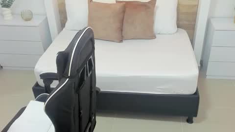 CANDY online show from 11.18.25