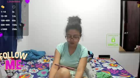 Snapshot of candy_val chatting on 04.29.26 candy_val online show from 04.29.26