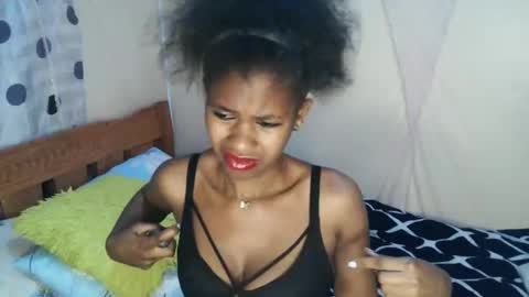 candybrown001 online show from 12.19.25