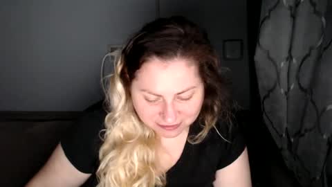 Laura online show from 03.29.26