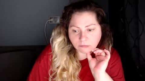 Snapshot of candycream74 chatting on 04.20.26 Laura online show from 04.20.26