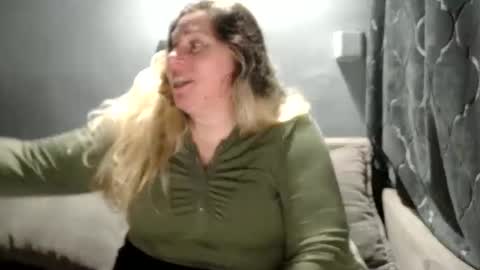 Snapshot of candycream74 chatting on 04.26.26 Laura online show from 04.26.26