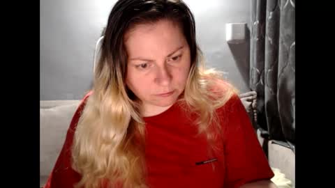 Snapshot of candycream74 chatting on 06.04.26 Laura online show from 06.04.26