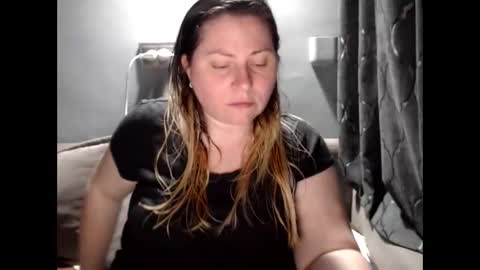 Snapshot of candycream74 chatting on 06.06.26 Laura online show from 06.06.26