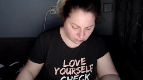 Snapshot of candycream74 chatting on 06.28.26 Laura online show from 06.28.26