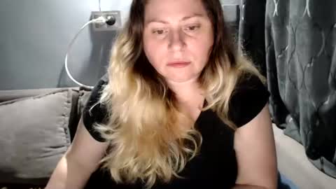 Snapshot of candycream74 chatting on 07.14.26 Laura online show from 07.14.26