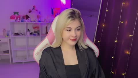 You can call me HH online show from 12.18.25