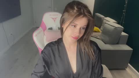 Snapshot of candyhannah chatting on 05.13.26 You can call me HH online show from 05.13.26