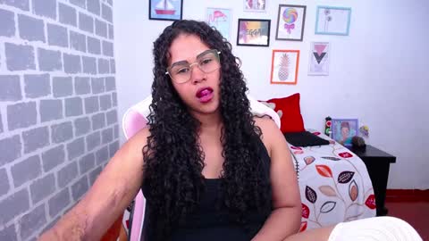 Karen online show from 12.21.24