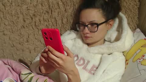 say meow and send tip  online show from 12.28.24