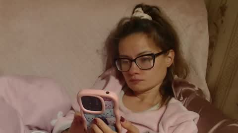 say meow and send tip  online show from 10.03.25