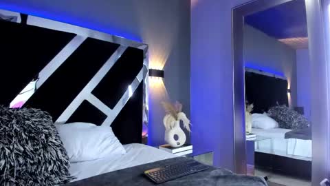 Snapshot of candyluxury_ chatting on 02.05.25 candyluxury_ online show from 02.05.25