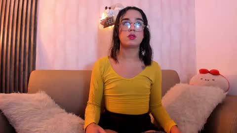 Snapshot of candypink12 chatting on 12.22.25 candypink12 online show from 12.22.25