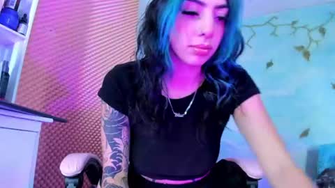 Snapshot of candyrisex chatting on 06.16.26 candyrisex online show from 06.16.26